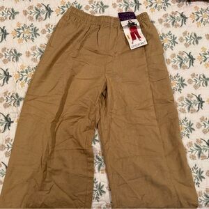 Women’s Tan Pants